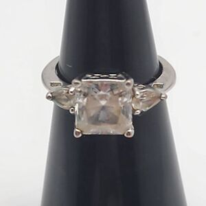Premier Designs Proposal Silver Tone & Clear CZ Ring (6)
